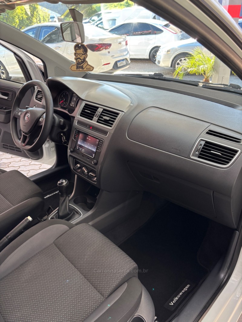 FOX 1.6 CONNECT 8V FLEX 4P MANUAL - 2019 - HARMONIA