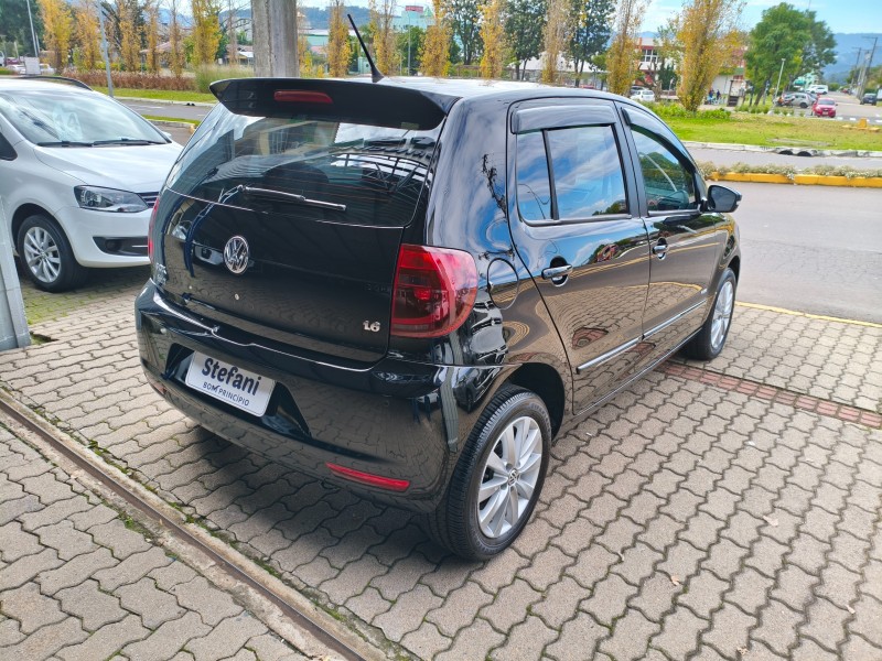 FOX 1.6 MI PRIME 8V FLEX 4P MANUAL - 2010 - BOM PRINCíPIO