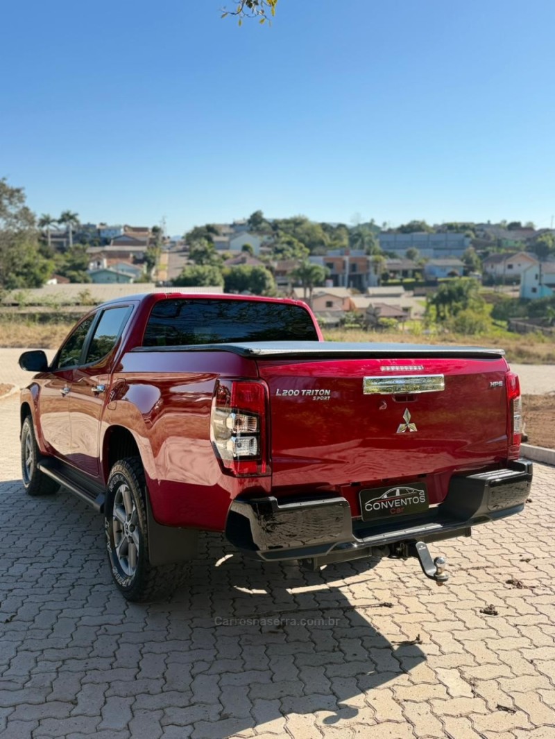 L200 TRITON  - 2022 - LAJEADO