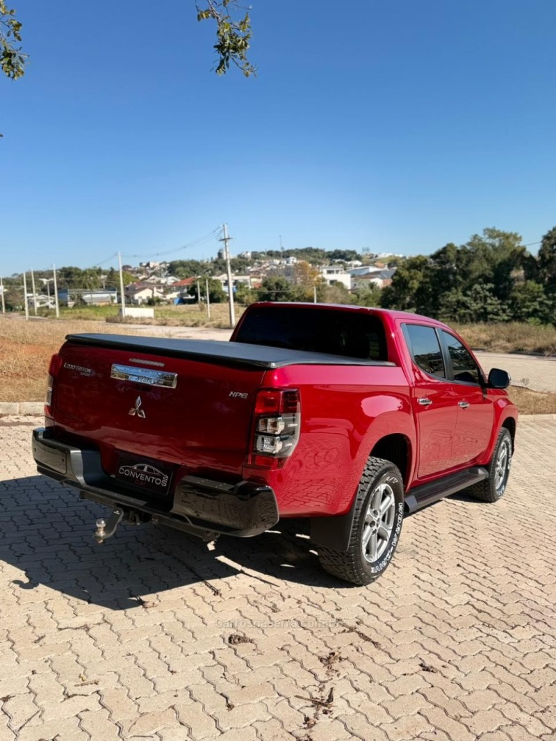 L200 TRITON  - 2022 - LAJEADO