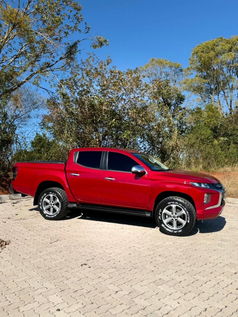 L200 TRITON  - 2022 - LAJEADO