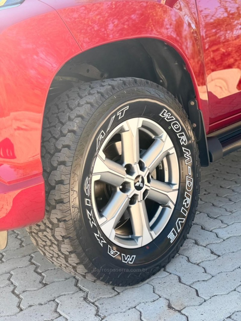 L200 TRITON  - 2022 - LAJEADO