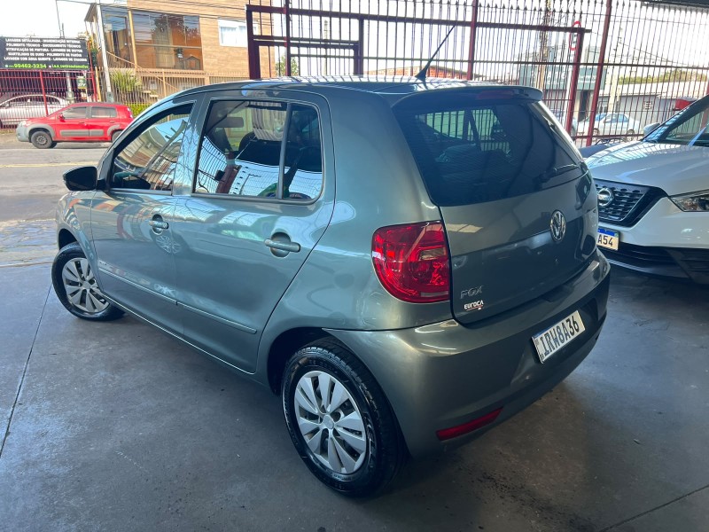 FOX 1.0 MI 8V FLEX 4P MANUAL - 2011 - CAXIAS DO SUL