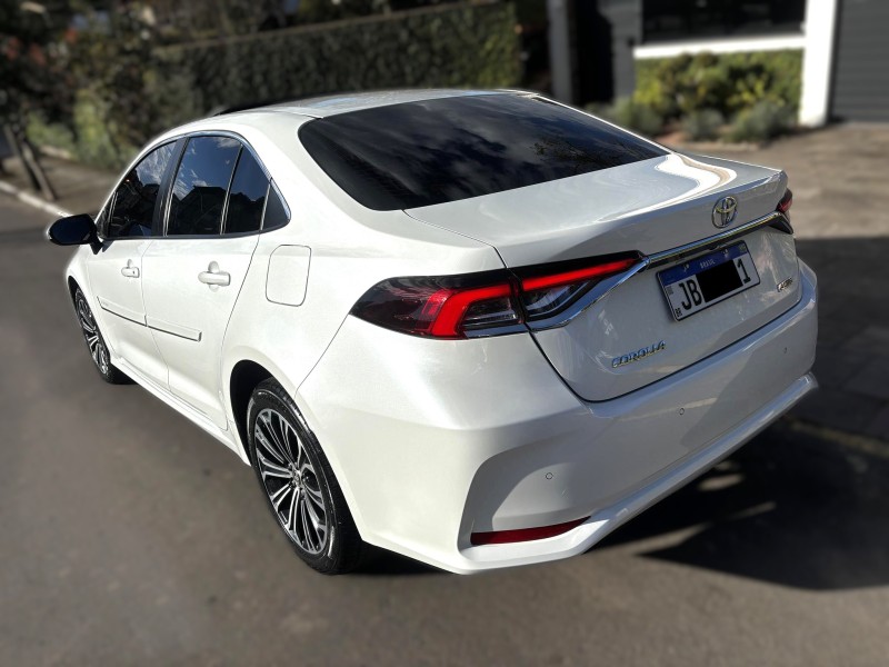 COROLLA 2.0 ALTIS PREMIUM 16V FLEX 4P AUTOMÁTICO - 2023 - FARROUPILHA