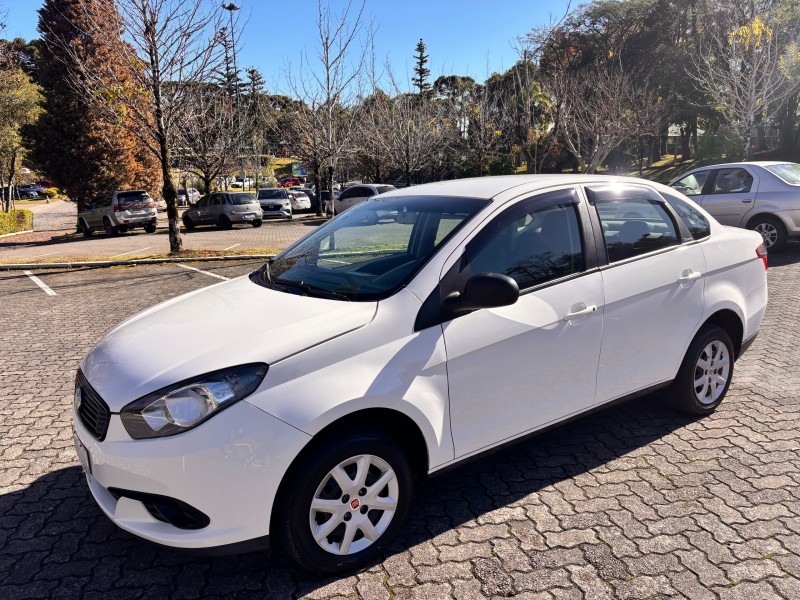 GRAND SIENA 1.0 ATTRACTIVE 8V FLEX 4P MANUAL - 2021 - CAXIAS DO SUL