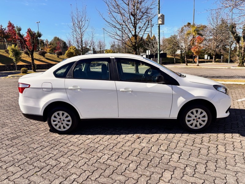 GRAND SIENA 1.0 ATTRACTIVE 8V FLEX 4P MANUAL - 2021 - CAXIAS DO SUL