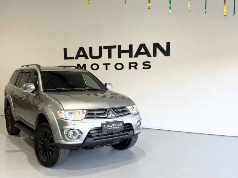pajero dakar 3.2 hpe s 4x4 7 lugares 16v turbo intercooler diesel 4p automatico 2014 novo hamburgo