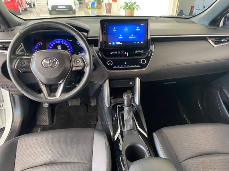 COROLLA 2.0 CROSS XRE 16V FLEX 4P AUTOMÁTICO - 2024 - LAJEADO