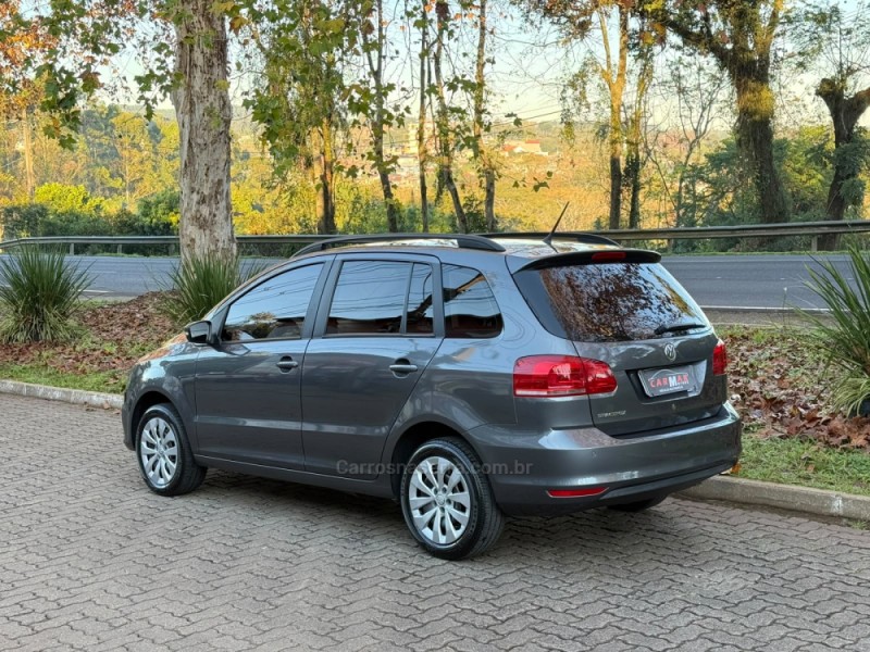 SPACEFOX 1.6 MI TREND 8V FLEX 4P MANUAL - 2018 - DOIS IRMãOS