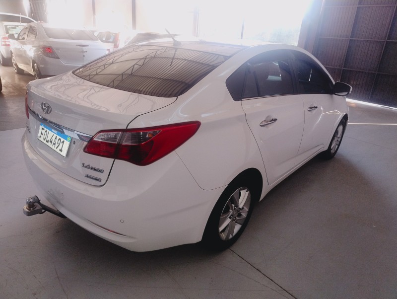 HB20S 1.6 PREMIUM 16V FLEX 4P AUTOMÁTICO - 2015 - SãO SEBASTIãO DO CAí