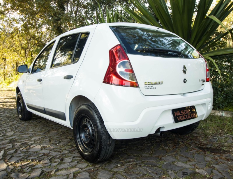 SANDERO 1.0 EXPRESSION 16V FLEX 4P MANUAL - 2011 - NOVO HAMBURGO