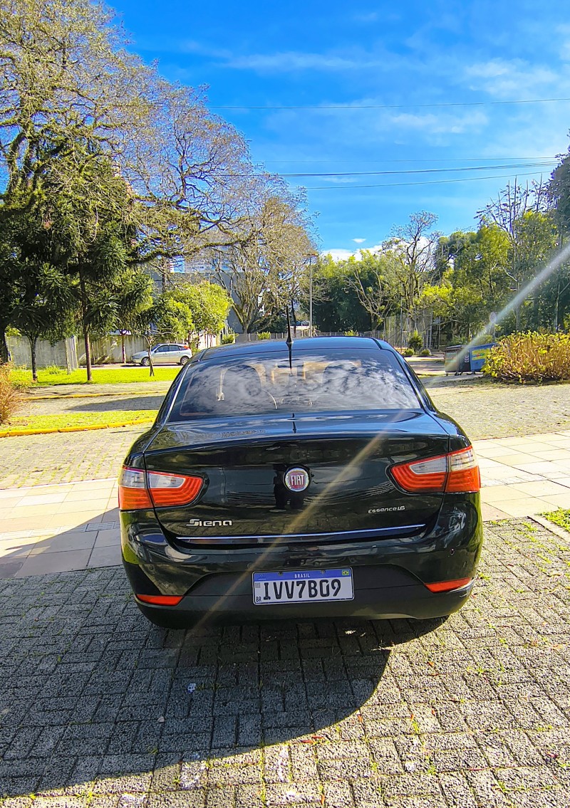 GRAND SIENA 1.6 MPI ESSENCE 16V FLEX 4P MANUAL - 2015 - FARROUPILHA