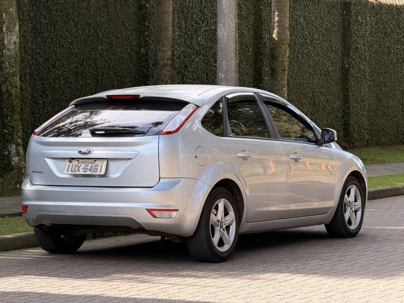 FOCUS 1.6 SE PLUS 16V FLEX 4P MANUAL - 2013 - CAXIAS DO SUL