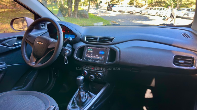 ONIX 1.4 MPFI LT 8V FLEX 4P MANUAL - 2013 - CAXIAS DO SUL