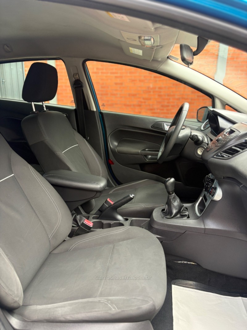 FIESTA 1.5 SE HATCH 16V FLEX 4P MANUAL - 2014 - CAXIAS DO SUL