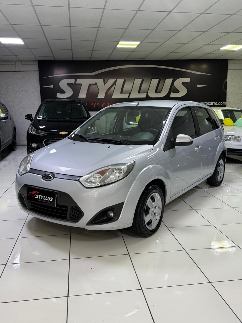 fiesta 1.6 se hatch 16v flex 4p manual 2014 estancia velha