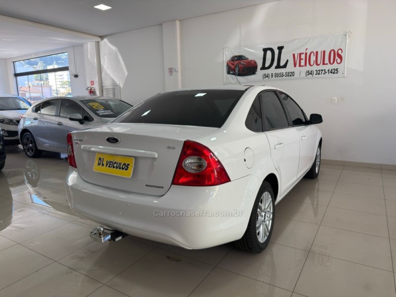 FOCUS 2.0 GLX SEDAN 16V FLEX 4P AUTOMÁTICO - 2013 - NOVA BASSANO