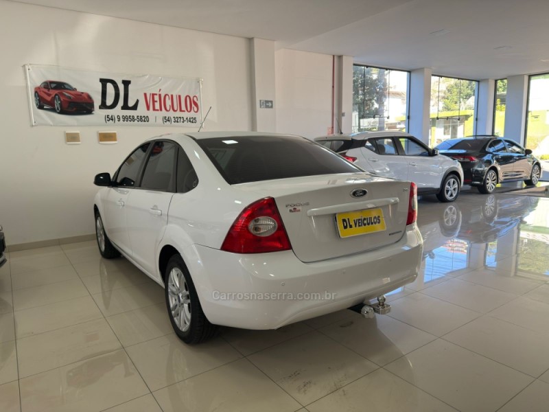FOCUS 2.0 GLX SEDAN 16V FLEX 4P AUTOMÁTICO - 2013 - NOVA BASSANO