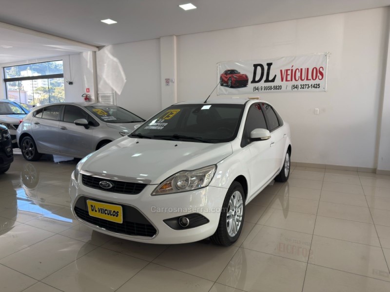 focus 2.0 glx sedan 16v flex 4p automatico 2013 nova bassano