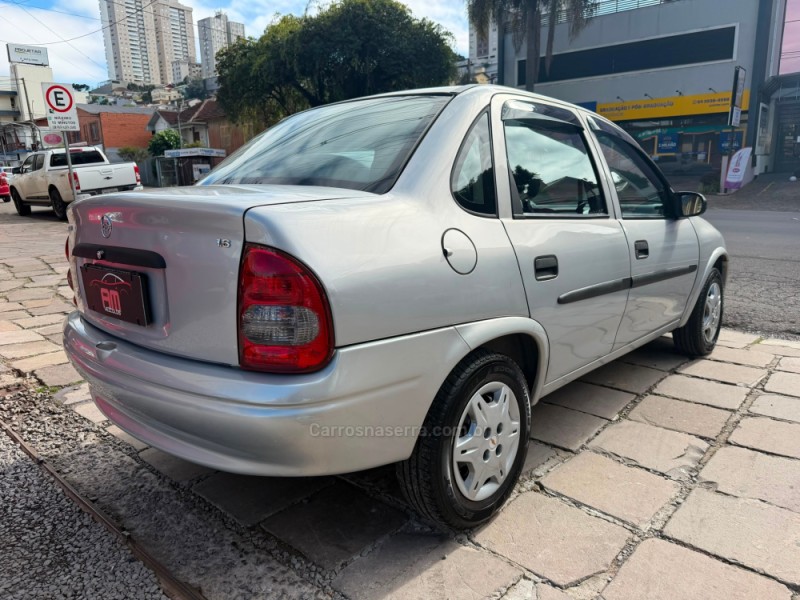 CORSA 1.6 MPFI CLASSIC SEDAN 8V GASOLINA 4P MANUAL - 2003 - CAXIAS DO SUL