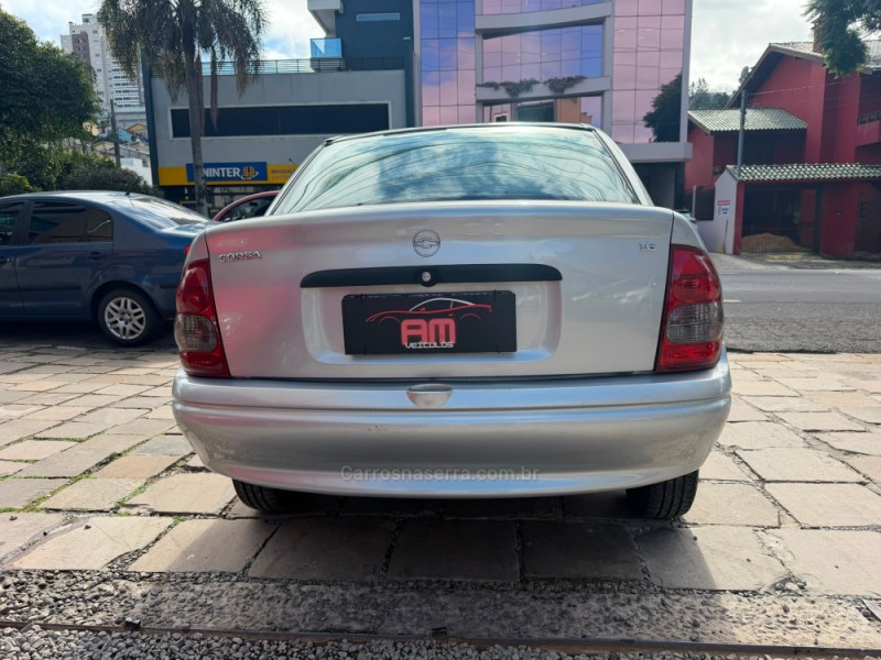 CORSA 1.6 MPFI CLASSIC SEDAN 8V GASOLINA 4P MANUAL - 2003 - CAXIAS DO SUL