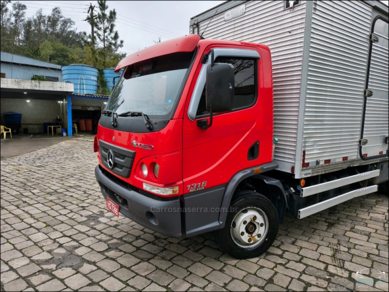 ACCELO 1316 6X2 - 2018 - BENTO GONçALVES