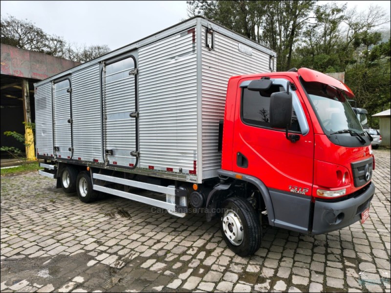 ACCELO 1316 6X2 - 2018 - BENTO GONçALVES