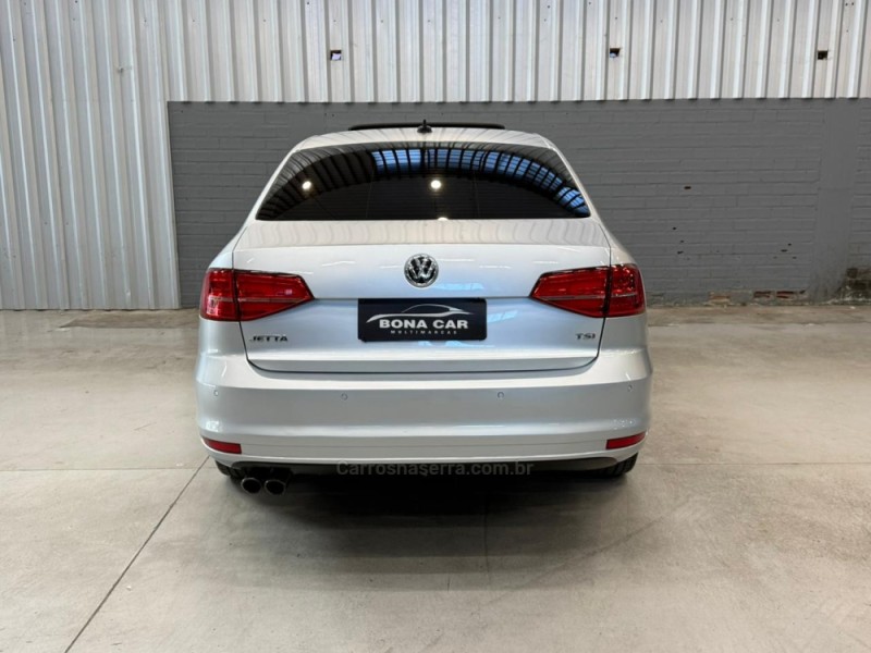 JETTA 2.0 TSI HIGHLINE 200CV GASOLINA 4P TIPTRONIC - 2015 - CAXIAS DO SUL