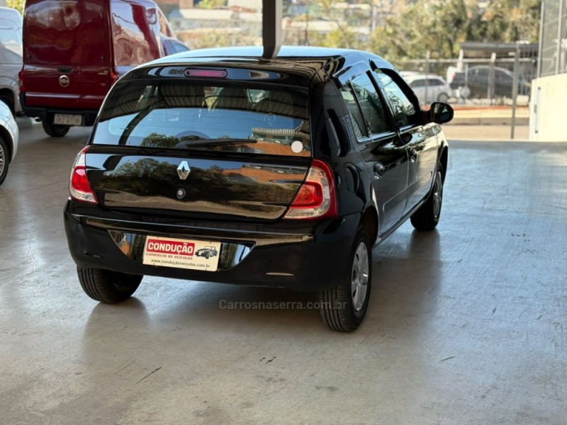 CLIO 1.0 EXPRESSION 16V FLEX 4P MANUAL - 2015 - CAXIAS DO SUL
