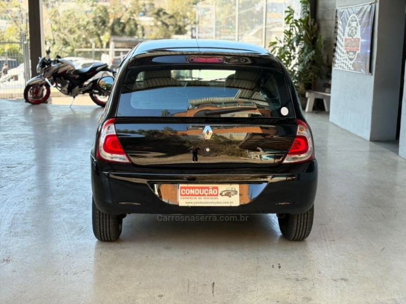 CLIO 1.0 EXPRESSION 16V FLEX 4P MANUAL - 2015 - CAXIAS DO SUL