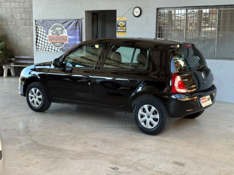 CLIO 1.0 EXPRESSION 16V FLEX 4P MANUAL - 2015 - CAXIAS DO SUL