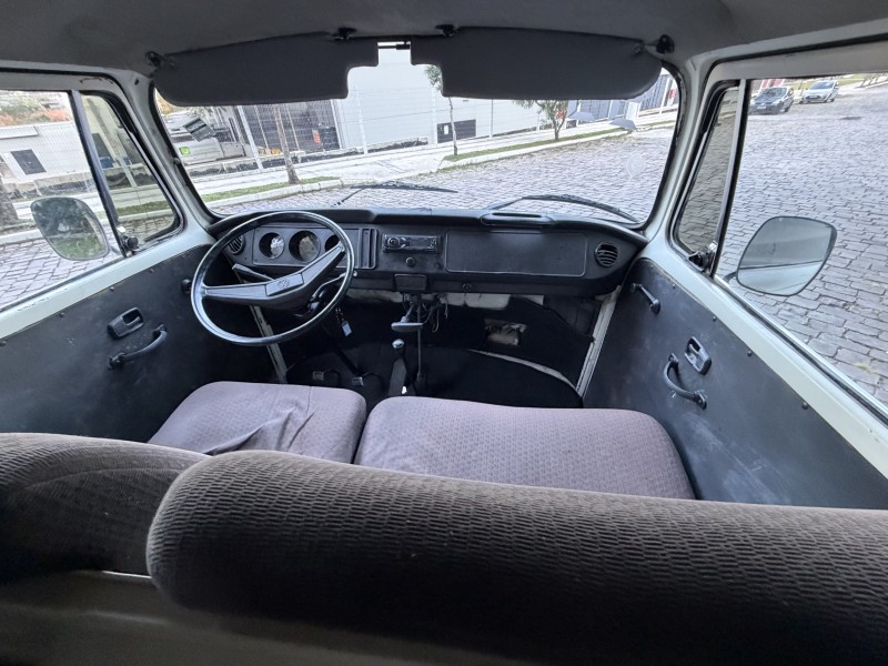KOMBI 1.6 FURGÃO 8V GASOLINA 3P MANUAL - 1993 - CAXIAS DO SUL