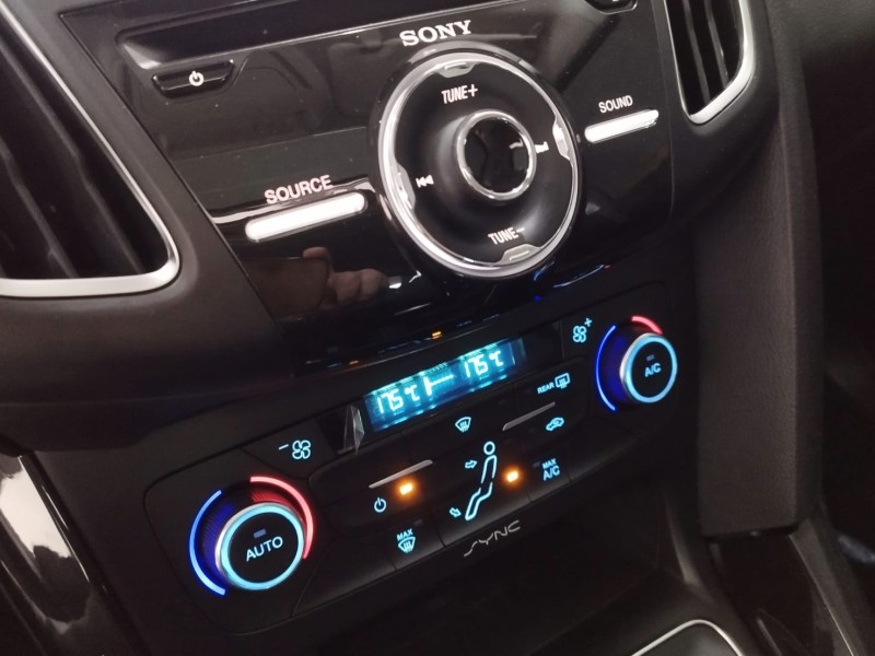 FOCUS 2.0 TITANIUM PLUS FASTBACK 16V FLEX 4P AUTOMÁTICO - 2016 - CAXIAS DO SUL