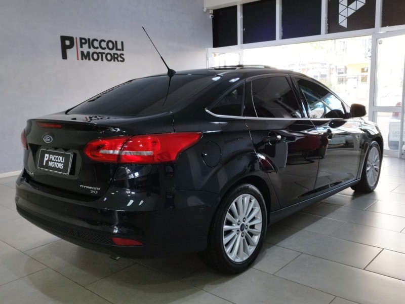 FOCUS 2.0 TITANIUM PLUS FASTBACK 16V FLEX 4P AUTOMÁTICO - 2016 - CAXIAS DO SUL