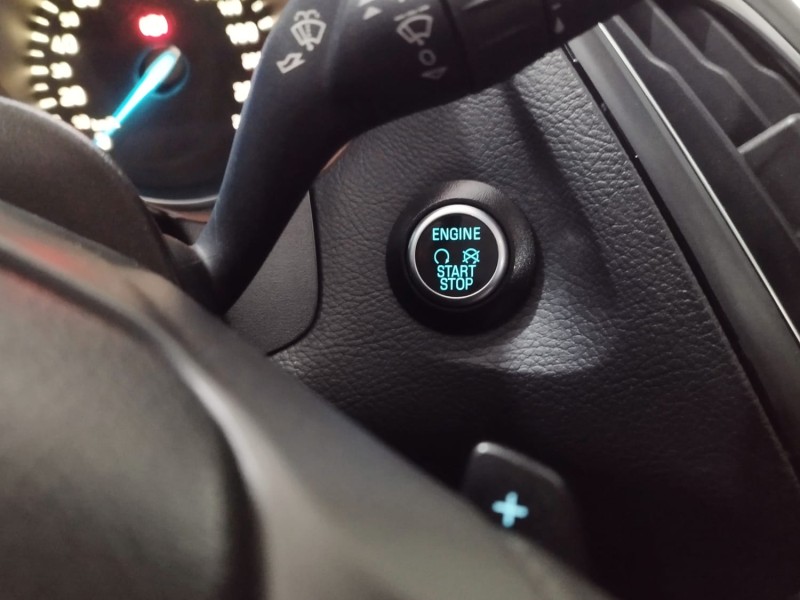 FOCUS 2.0 TITANIUM PLUS FASTBACK 16V FLEX 4P AUTOMÁTICO - 2016 - CAXIAS DO SUL