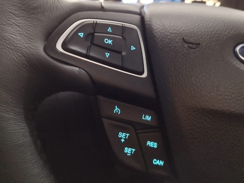 FOCUS 2.0 TITANIUM PLUS FASTBACK 16V FLEX 4P AUTOMÁTICO - 2016 - CAXIAS DO SUL