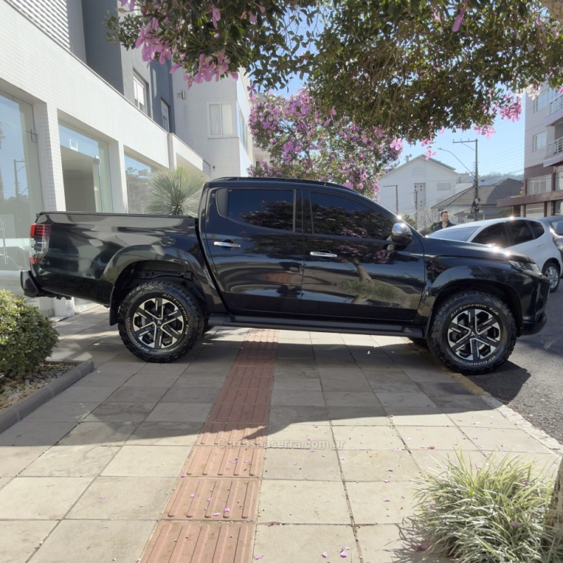 L200 TRITON 2.4 HPE-S SPORT 4X4 CD 16V DIESEL 4P AUTOMÁTICO - 2023 - FLORES DA CUNHA