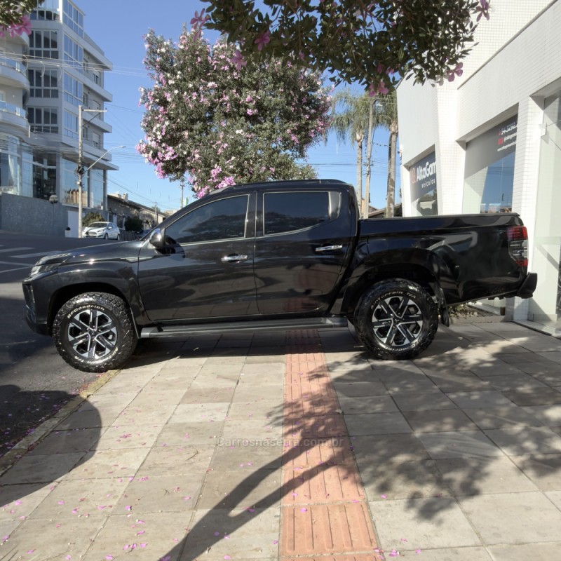L200 TRITON 2.4 HPE-S SPORT 4X4 CD 16V DIESEL 4P AUTOMÁTICO - 2023 - FLORES DA CUNHA