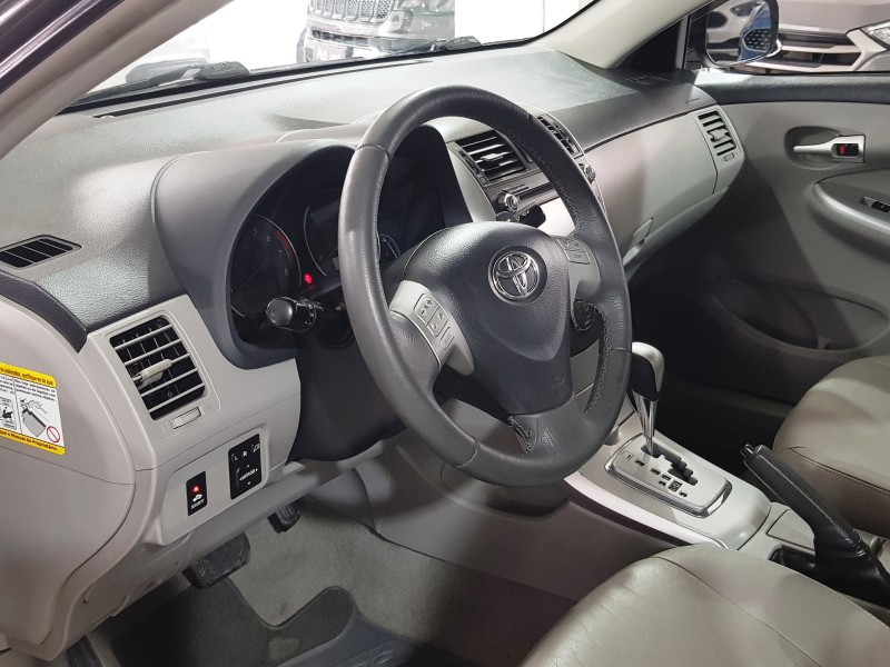 COROLLA 2.0 XEI 16V FLEX 4P AUTOMÁTICO - 2014 - CAXIAS DO SUL