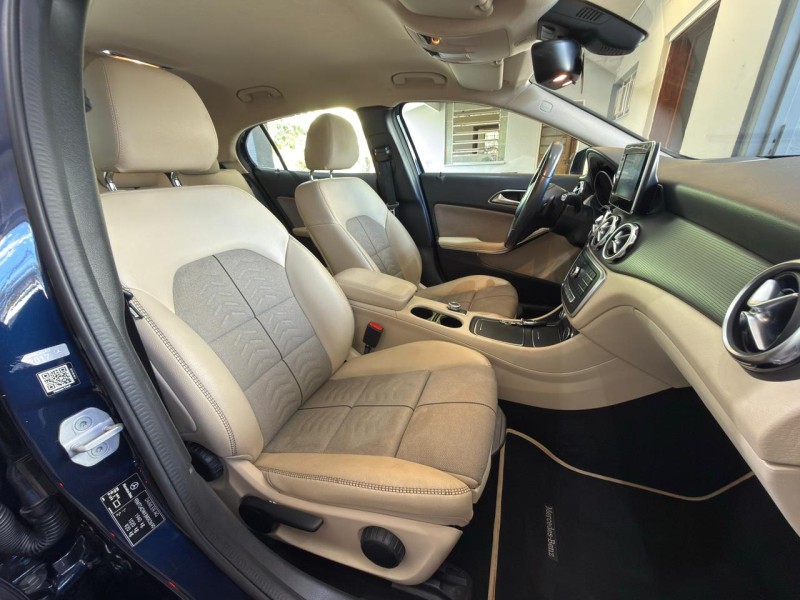 GLA 200 1.6 CGI STYLE 16V TURBO FLEX 4P AUTOMÁTICO - 2018 - FARROUPILHA