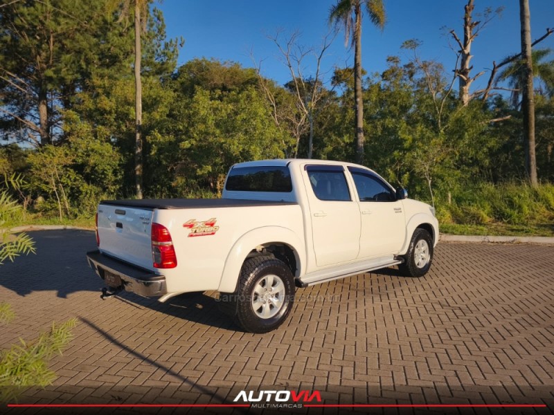 HILUX 3.0 SRV 4X4 CD 16V TURBO INTERCOOLER DIESEL 4P AUTOMÁTICO - 2015 - SAPIRANGA