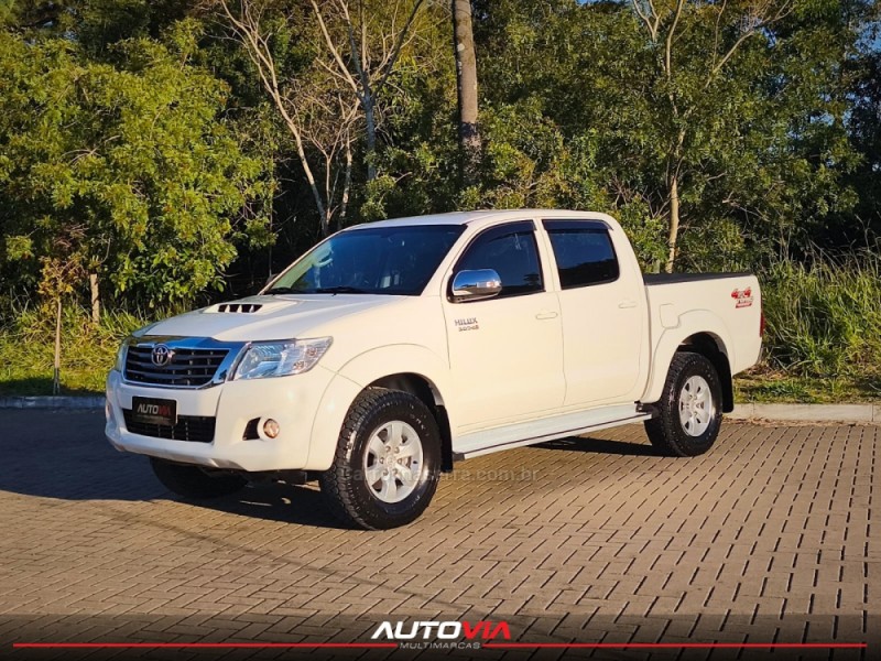HILUX 3.0 SRV 4X4 CD 16V TURBO INTERCOOLER DIESEL 4P AUTOMÁTICO - 2015 - SAPIRANGA