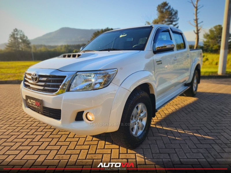 HILUX 3.0 SRV 4X4 CD 16V TURBO INTERCOOLER DIESEL 4P AUTOMÁTICO - 2015 - SAPIRANGA