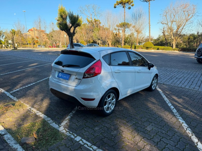 FIESTA 1.6 SEL HATCH 16V FLEX 4P AUTOMÁTICO - 2017 - CAXIAS DO SUL
