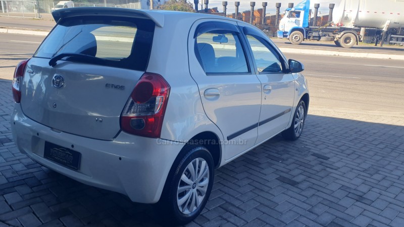 ETIOS 1.3 X 16V FLEX 4P MANUAL - 2016 - CAXIAS DO SUL