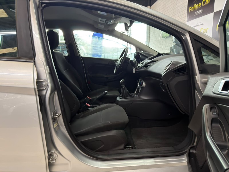 FIESTA 1.6 SE HATCH 16V FLEX 4P MANUAL - 2014 - CAXIAS DO SUL