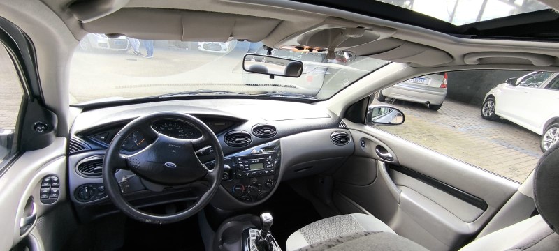 FOCUS 2.0 GHIA SEDAN 16V GASOLINA 4P MANUAL - 2002 - CAXIAS DO SUL