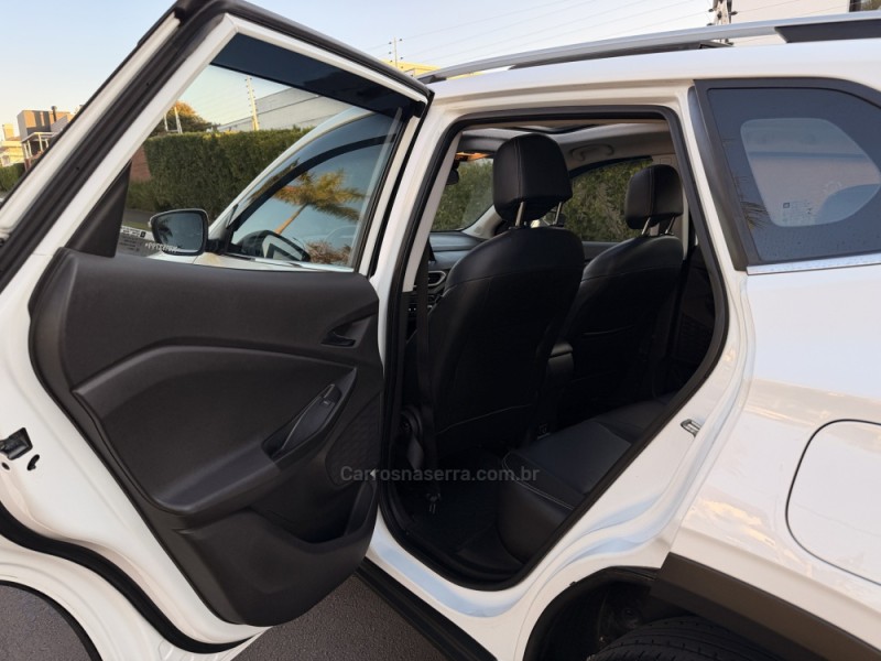 TRACKER 1.2 12V PREMIER TURBO FLEX 4P AUTOMÁTICO - 2021 - SãO LEOPOLDO