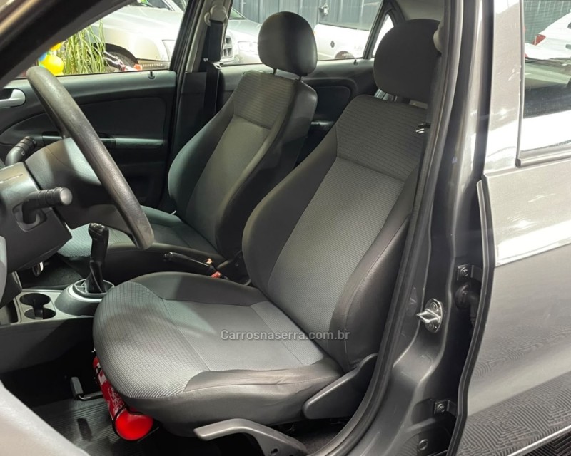 GOL 1.0 MI 8V FLEX 4P MANUAL G.V - 2013 - VACARIA