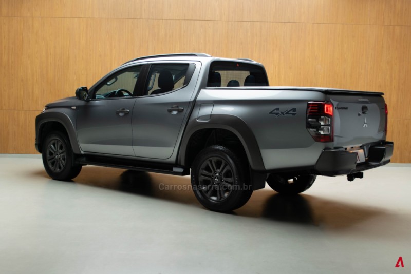 L200 TRITON 2.4 SPORT OUTDOOR PLUS TURBO 16V 4X4 DIESEL 4P AUTOMÁTICO - 2025 - GARIBALDI
